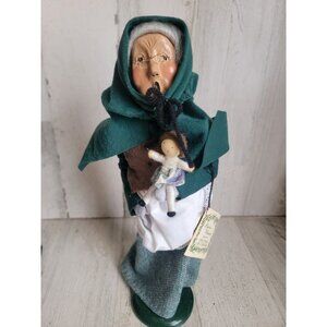 Byer's Choice AS IS grandma cape doll caroler xmas